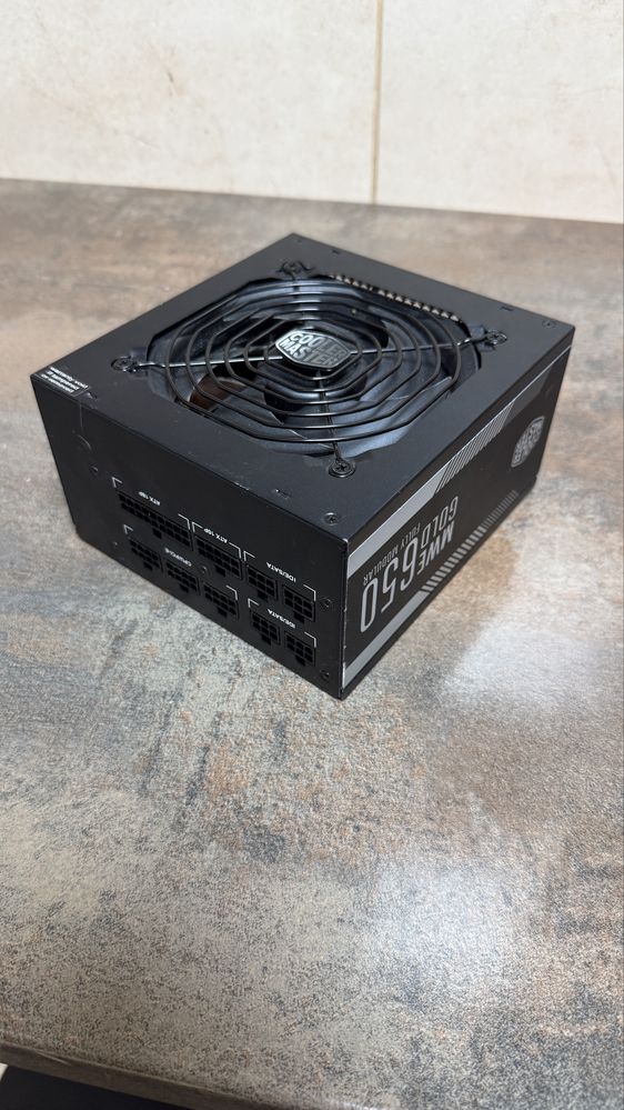 Sursa PC Cooler Master 80 plius GOLD full modular