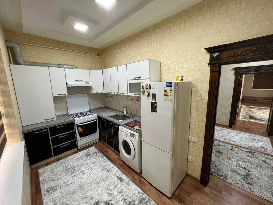 Сдается 2х комнатная квартира на 2 этаже 11споликлиника