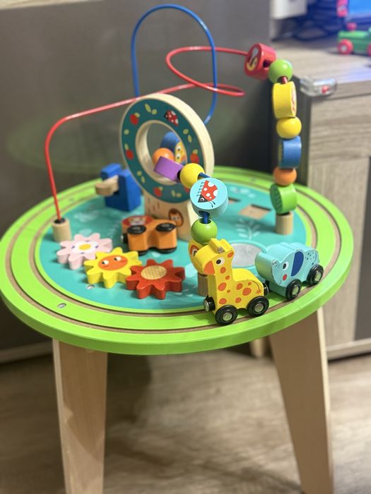Дървена маса за игра