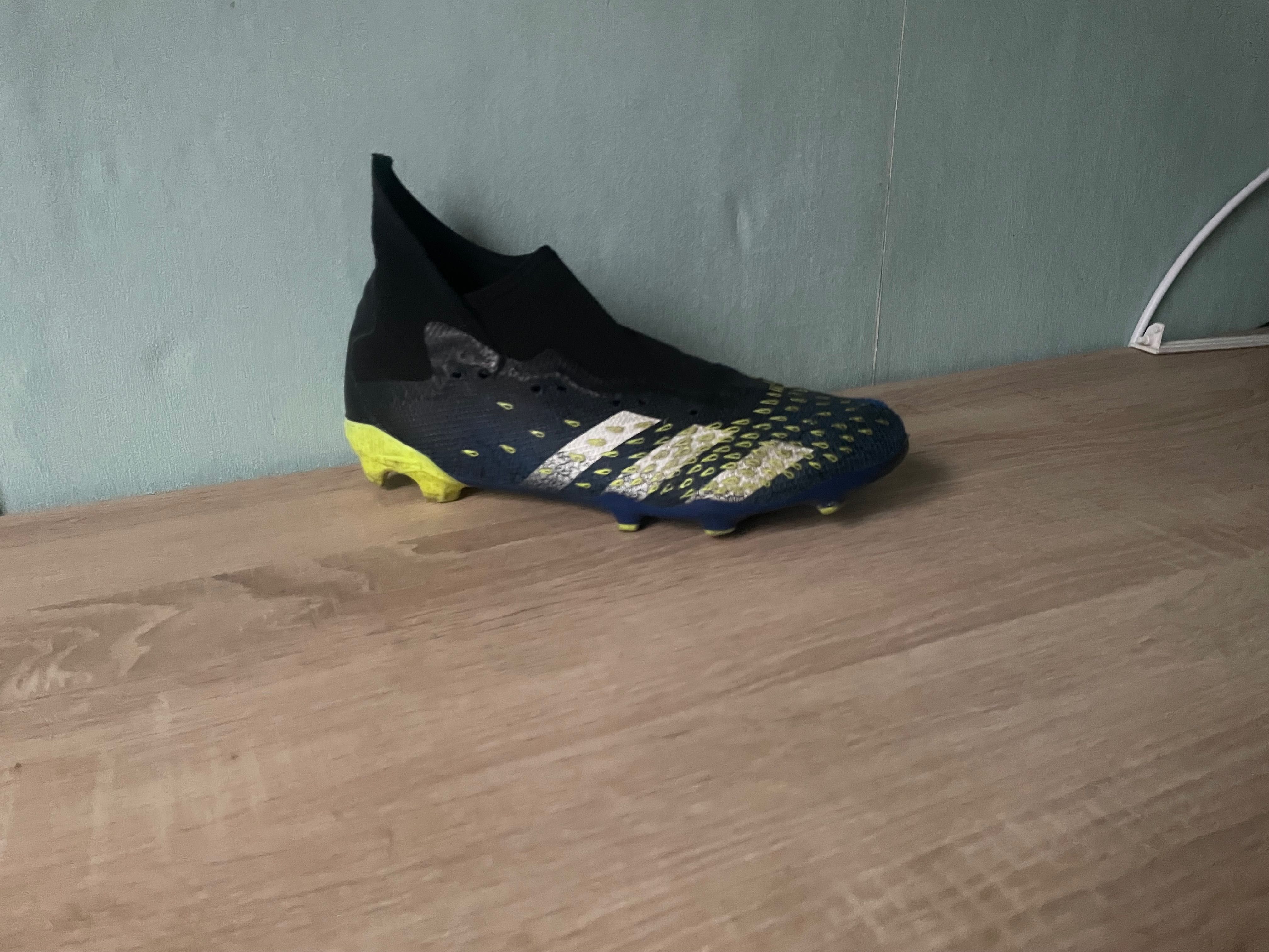 Adidas Predator 39-40номер