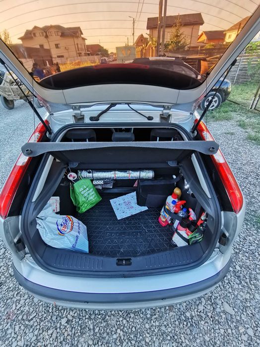 Ford Focus 2 • 2007 • 2.0 TDCI • 321.000 km • Gri • Manuală