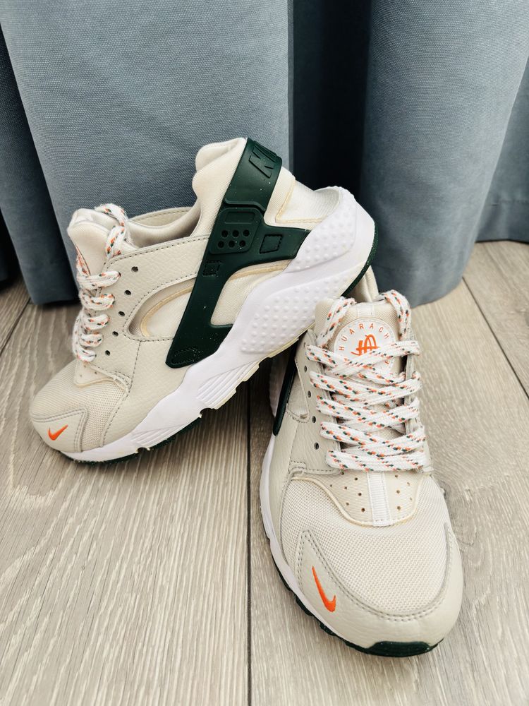 Adidasi Nike Huarache 36