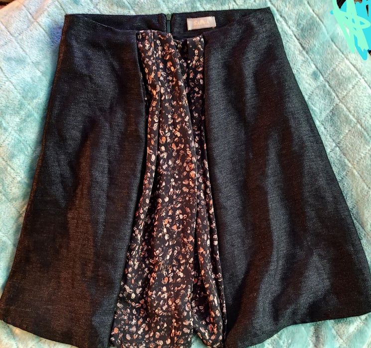 Fusta mar 42, Lana+ pc+pl+alte
F placuta la atingere
Fusta mar 42, La