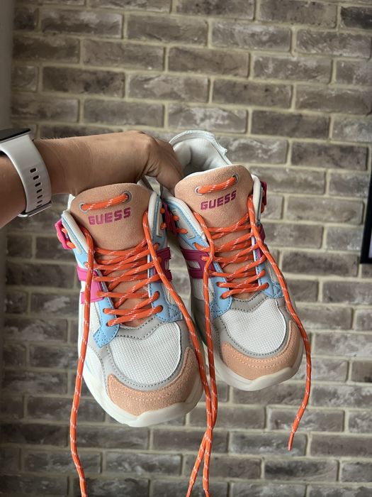 Adidași colorați Guess