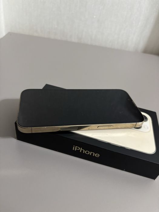 Айфон 13 про в хорошем состоянии