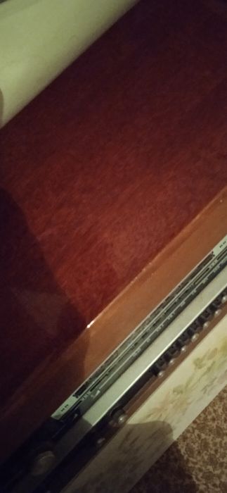 Стереорадиола Регонда 102  Радио и проигрователь для пластинок,