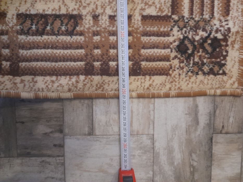 Запазени употребявани килими и пътеки