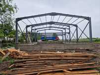 Vând structura metalica 14x25x6h
Compusa din;
Cuzineti.stalpi.grinzi.r