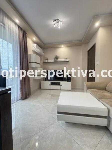 Продава се Тристаен апартамент в Пловдив, Център - 90 кв.м за 1945 €/кв.м - Снимка #1