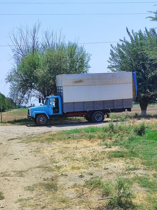 Gaz 53  Gaz 3309
