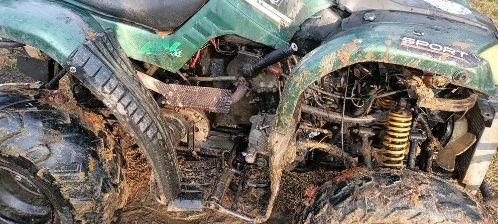 Vând ATV cu remorcă