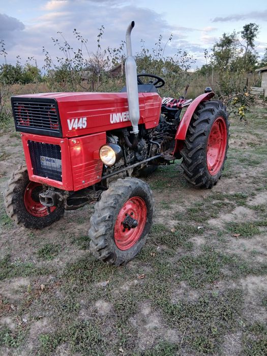 Tractor vr  445 viticol  v 445 vie  utb fiat 445