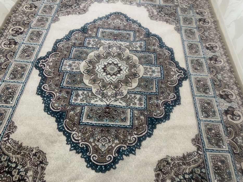 Gilam sotiladi yaxshi