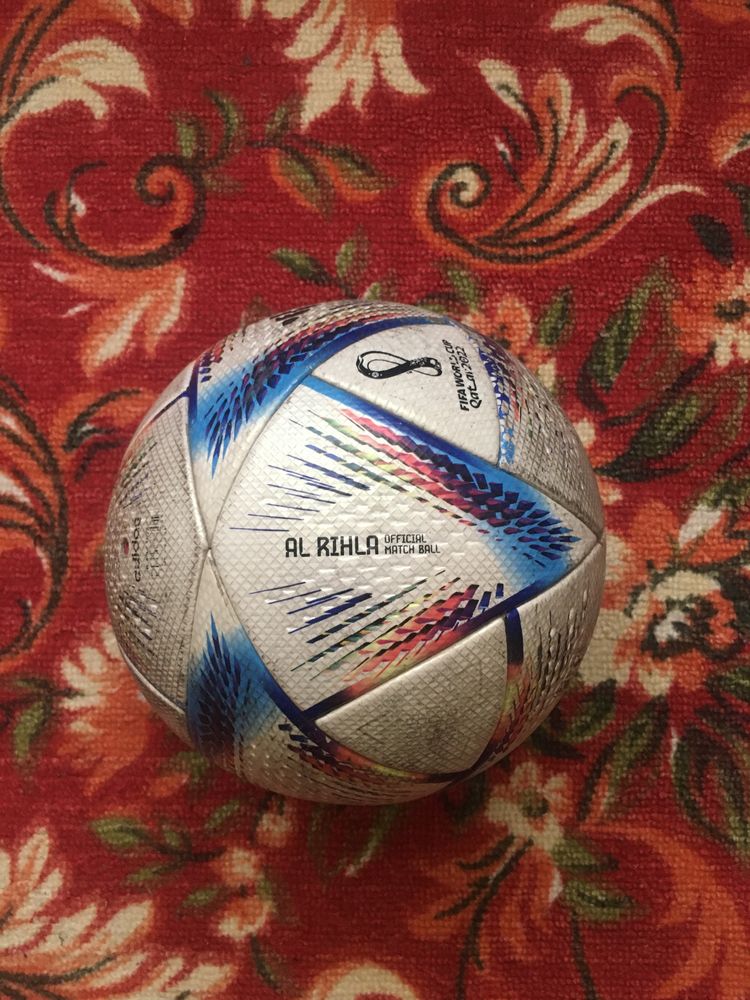 Оригинальный футбольный мячик