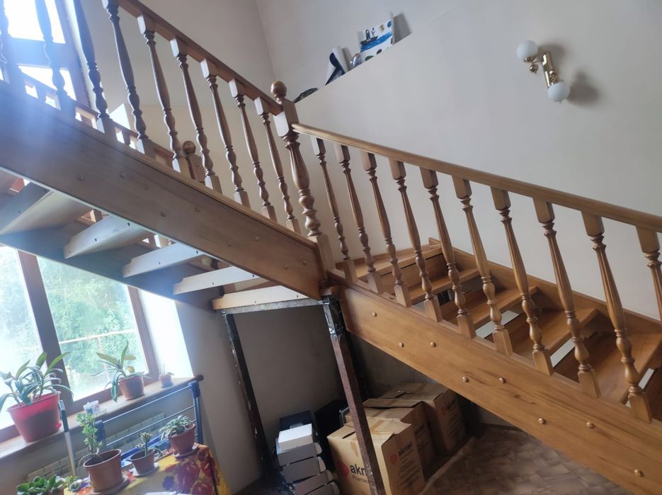 Лестница из дерева