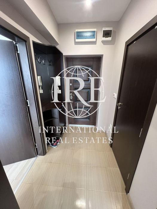 Продава се Двустаен апартамент в Варна, Възраждане 1 - 90 кв.м за 1845 €/кв.м - Снимка #7