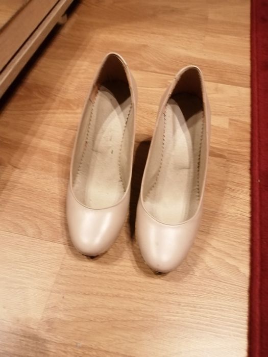 Pantofi de piele făcuți pe comanda