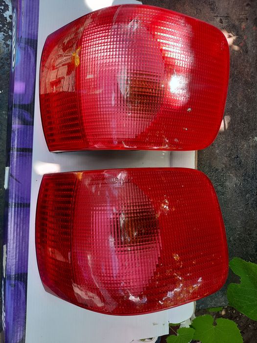 Set lampi, stopuri  spate audi 80