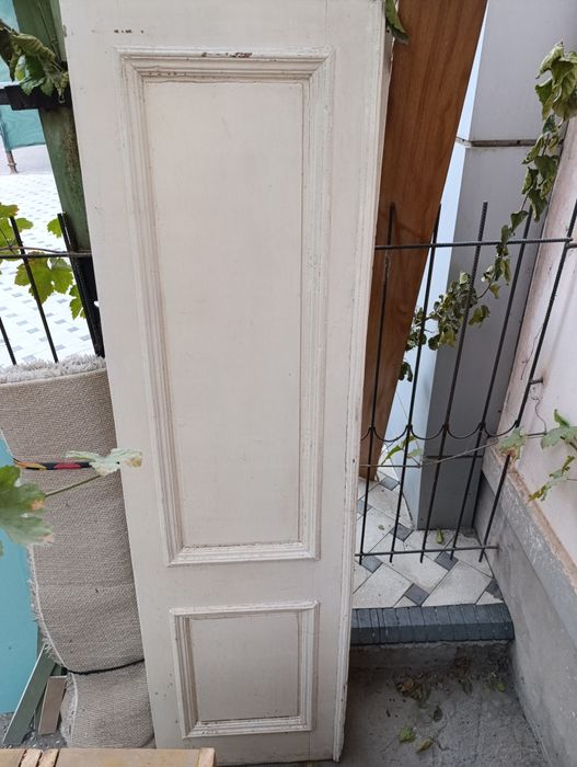 Скидка! Срочно!Деревянные доски,двери,ножки от стеллажей