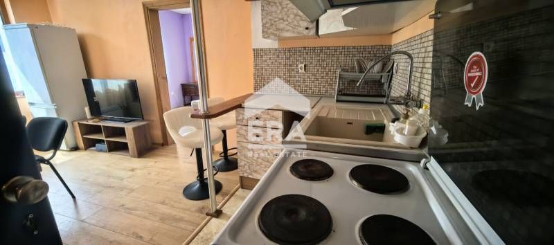 Дава се под наем Тристаен апартамент в Варна, Левски - 66 кв.м за 550 € - Снимка #1
