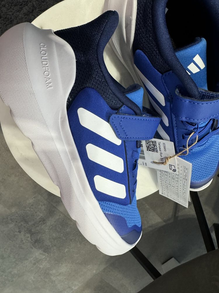 Маратонки Adidas