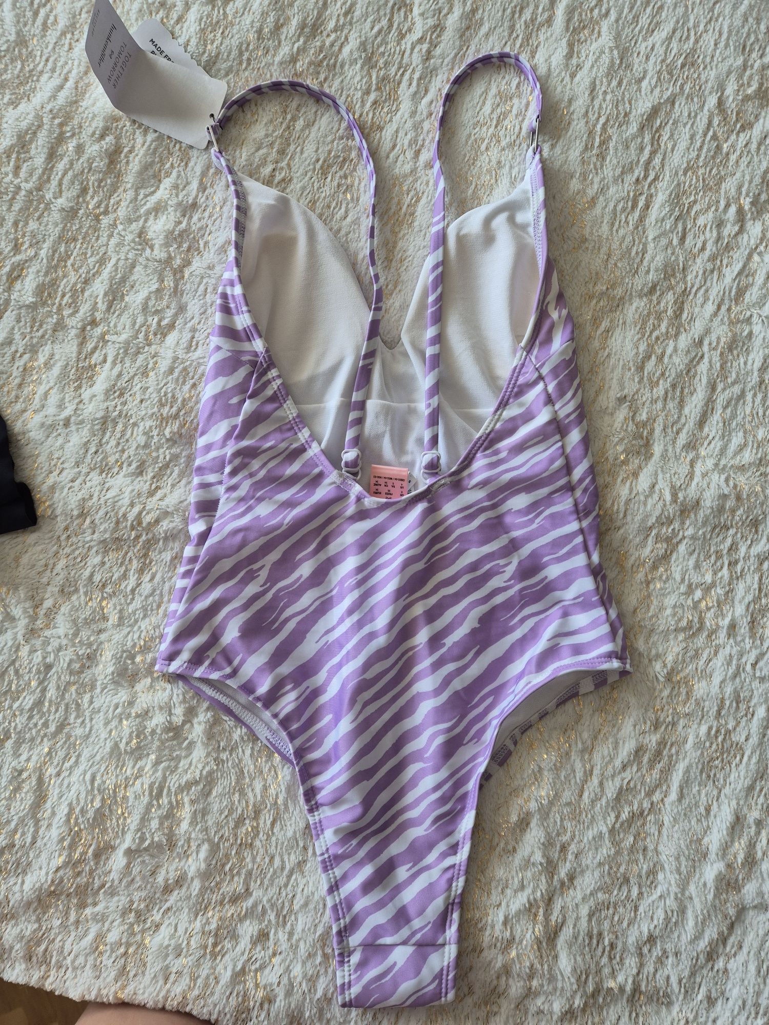 Бански на Hunkemoller и Ann Summers
