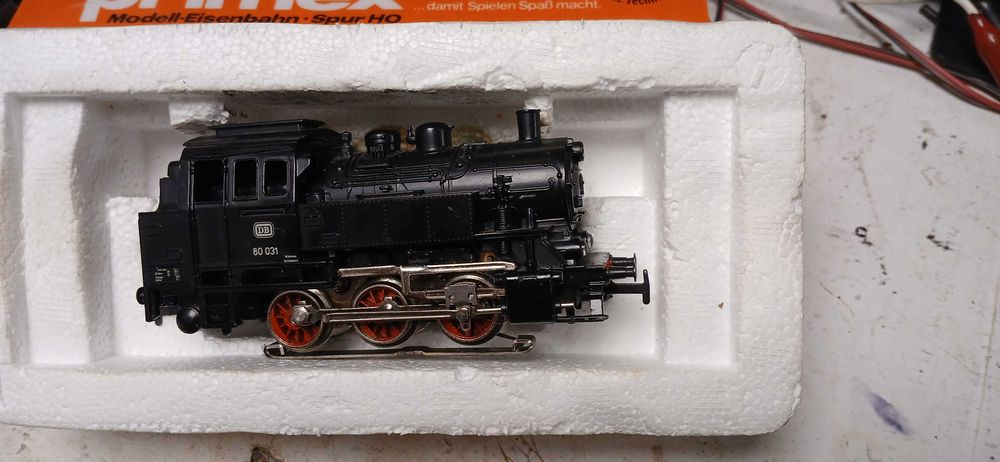 Парен локомотив Marklin DB 80 031 
Нов, неизползван