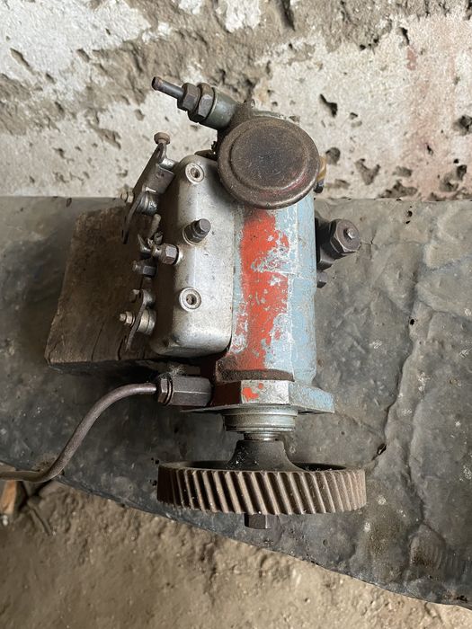 Vând piese tractor U445