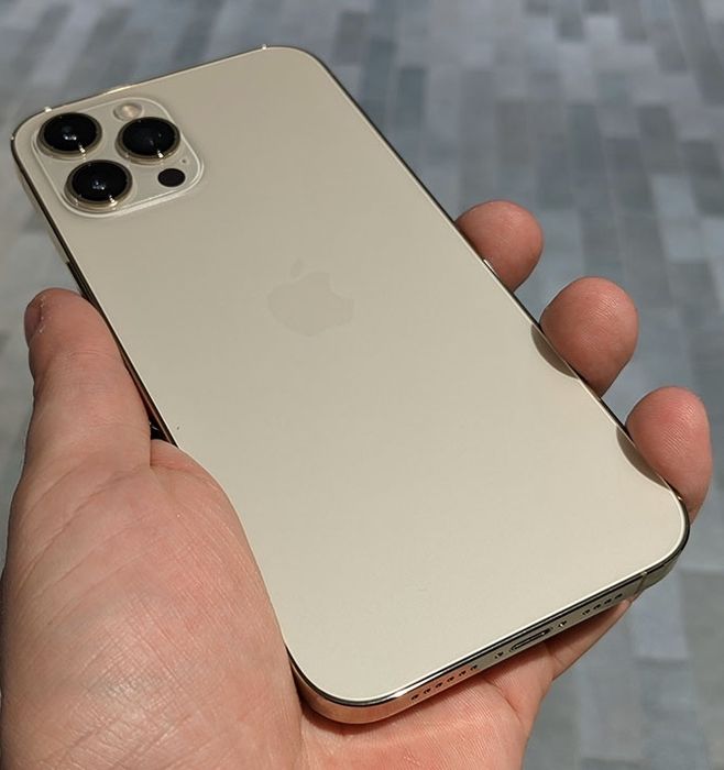Iphone 12 pro max 256gb (GOLD)