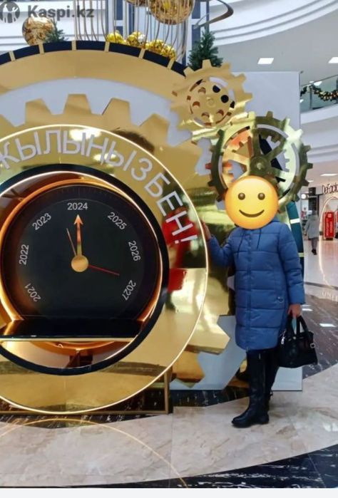 Зимний пуховик женский