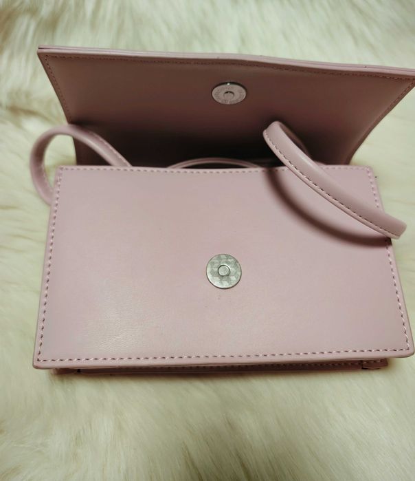 Geanta noua Reserved