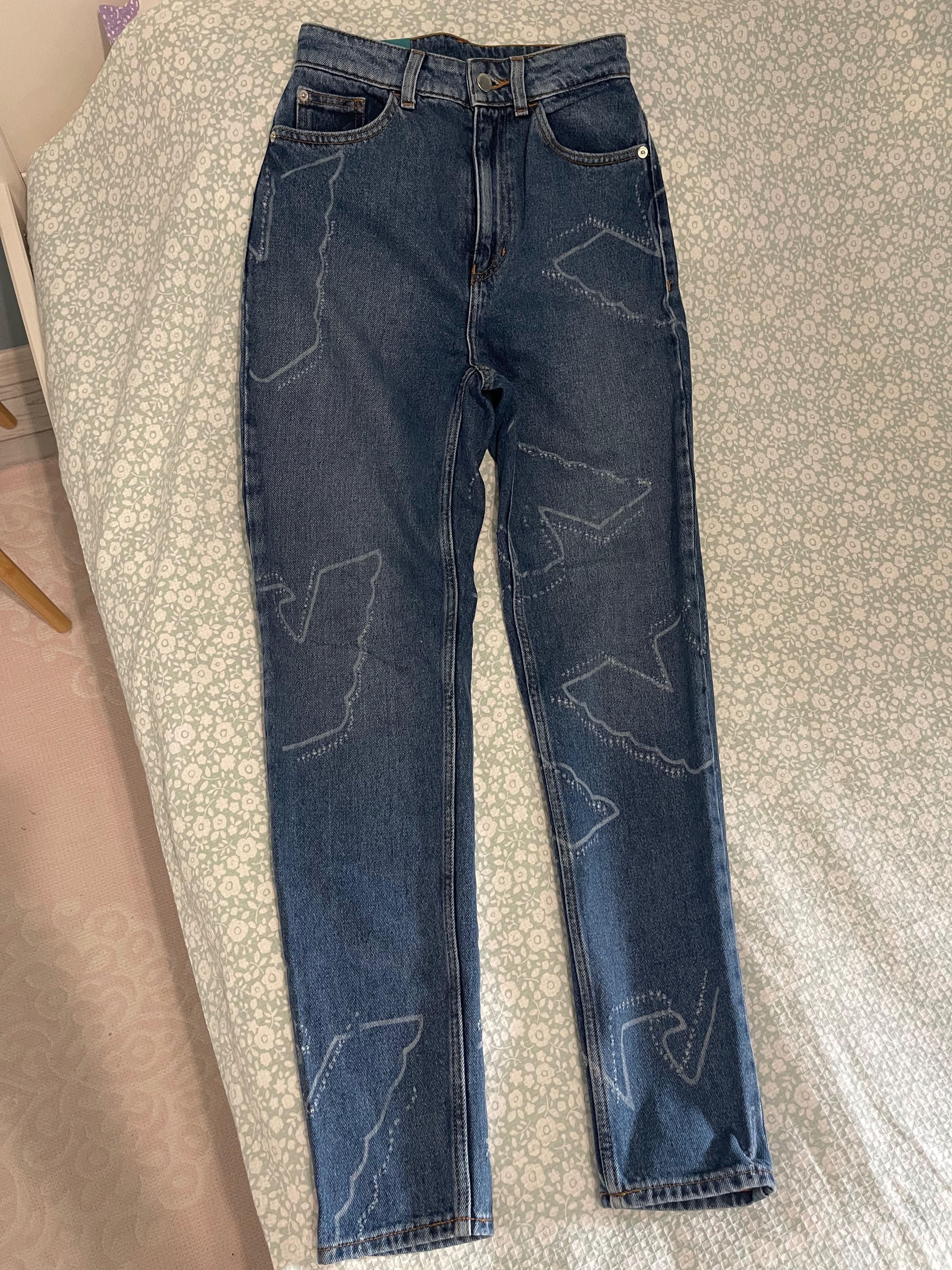 Дамски дънки на Emporio Armani