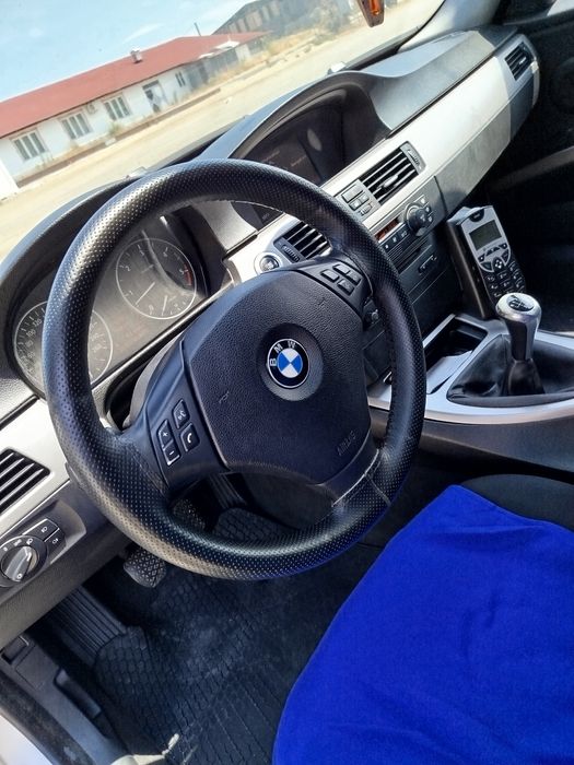 Vând BMW 320 E90