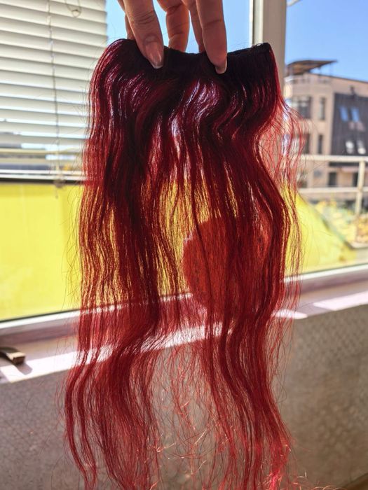 Три реда напълно естествена славянска коса, висок клас, гъст косъм.