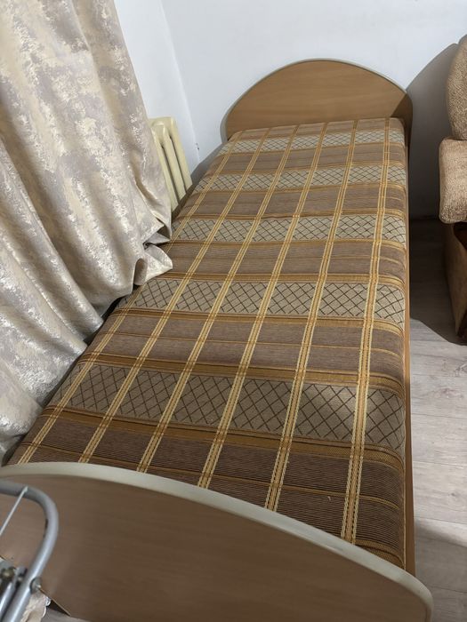 Продам диван с креслом