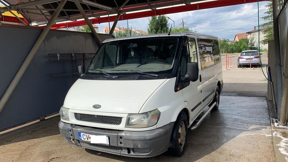 Ford Transit 8+1 2006