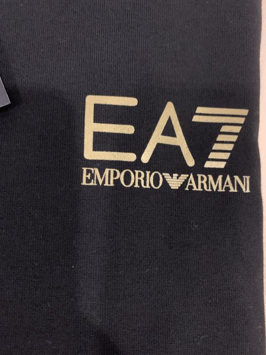 Уникален Мъжки комплект EMPORIO ARMANI 7