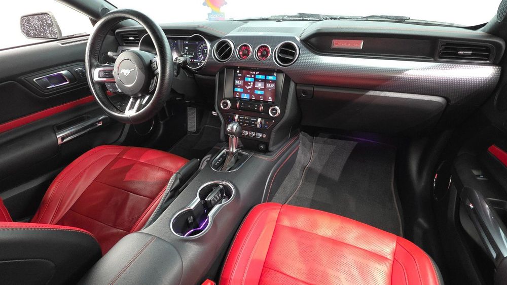 Ford Mustang!   Лучший вариант для первой машины