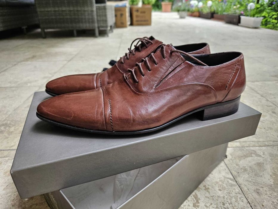 Vand pantofi barbatesti din piele