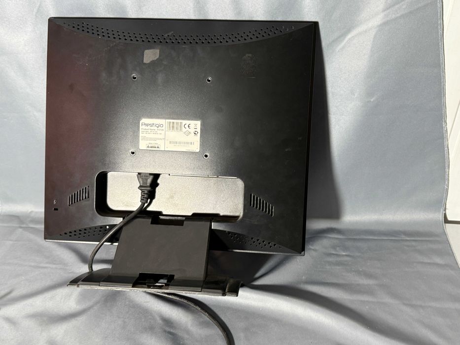 Monitor Prestigio P372B