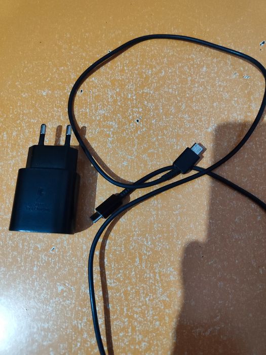 Samsung зарядник 25 v
