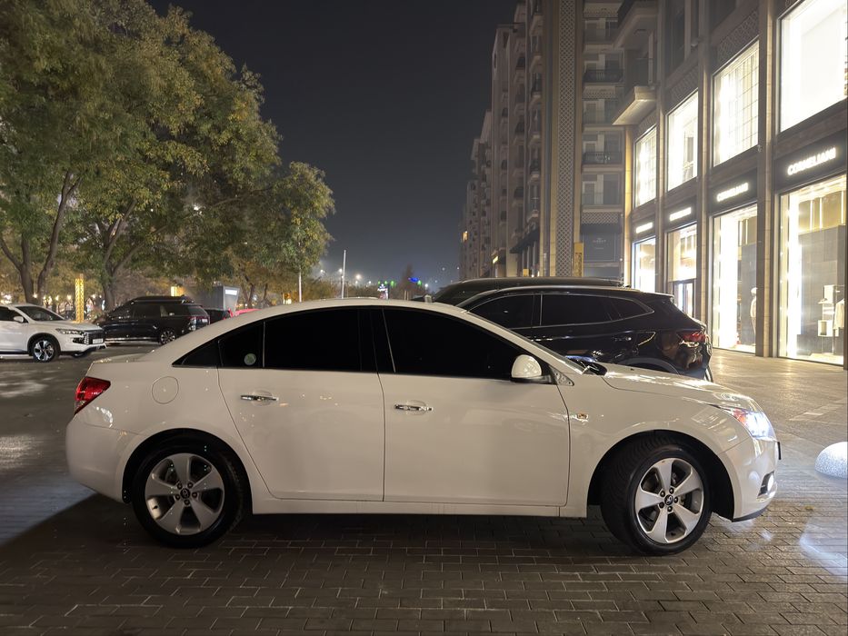 Chevrolet  lasetti Kruz avtomat ideal holatda