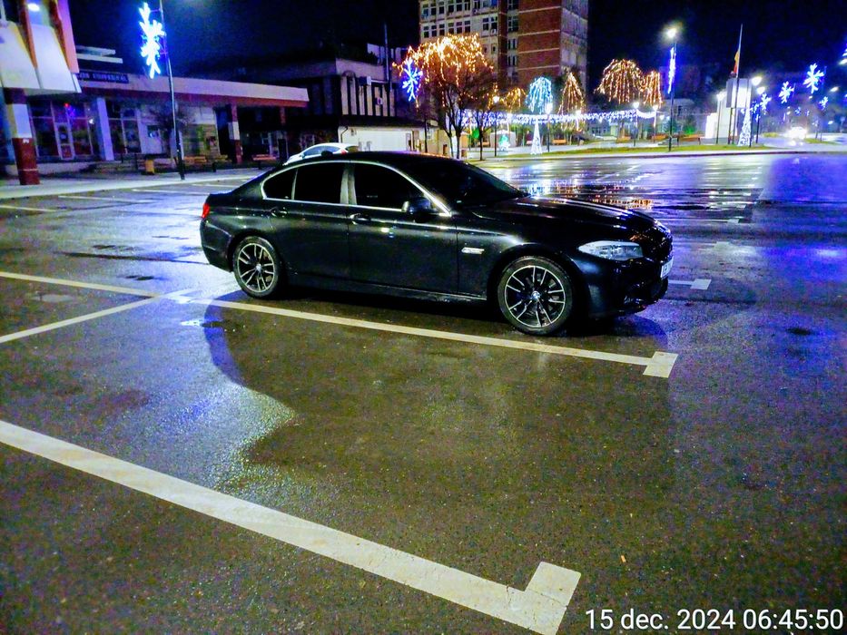 Vand/ schimb Bmw f10, manual, 2011, 2l. Dau diferenta pt f10 automat.
