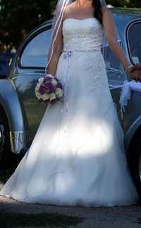 Булчинска рокля / сватбена рокля в чудесно състояние