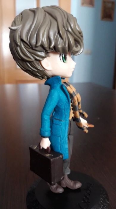 Figurina Newt Scamander Fantastic Beasts and Where to Find Them 15 cm