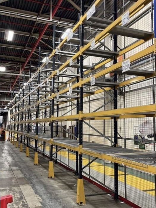 Rafturi metalice industriale 9877