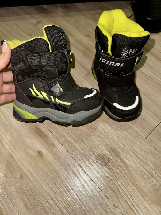 Детский обувь сапожка