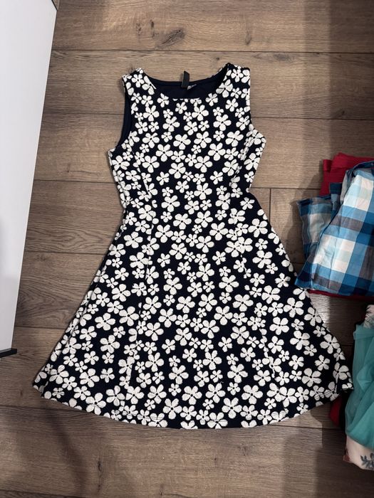 Lot 8 rochii, 36- S