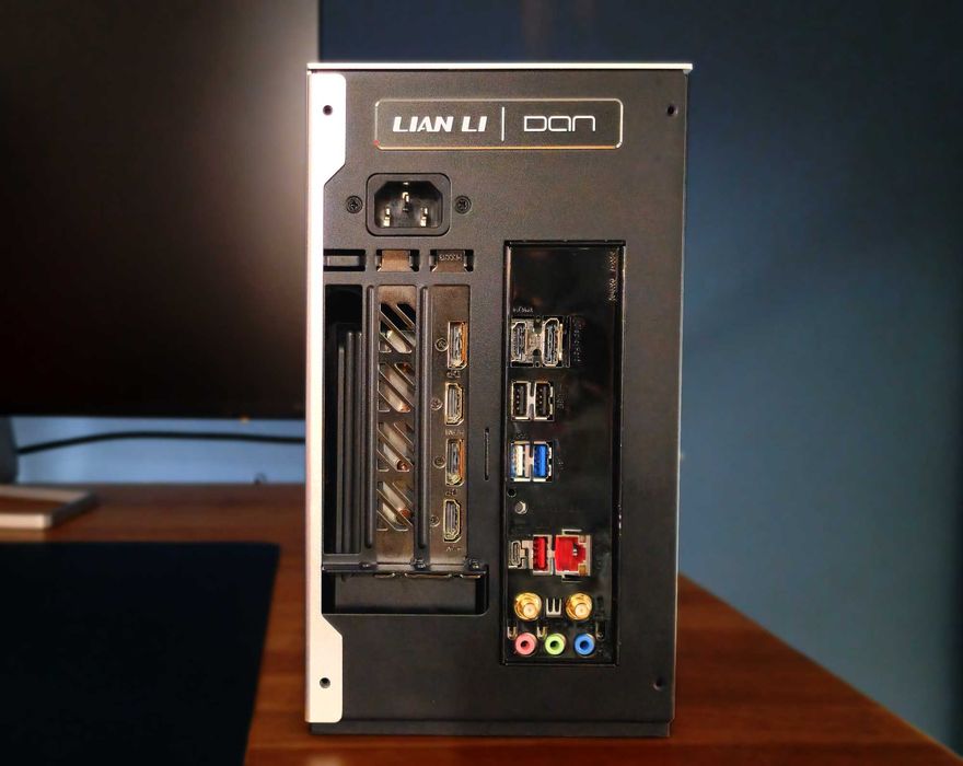 PC ITX Ryzen 7800x3D | Radeon RX 7900 GRE | 32GB DDR5 | 1TB | APA, 11L