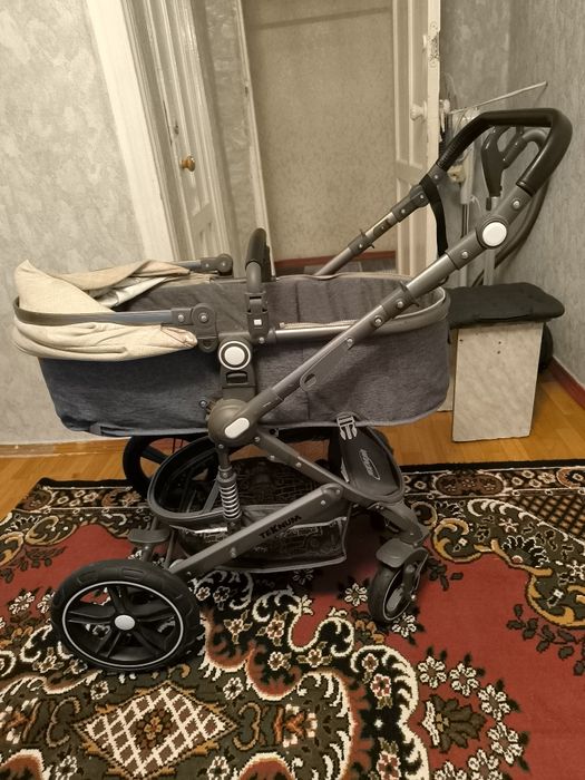 Продам детскую коляску в отличном состоянии